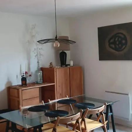 Maison Conviviale Avec Jardin A